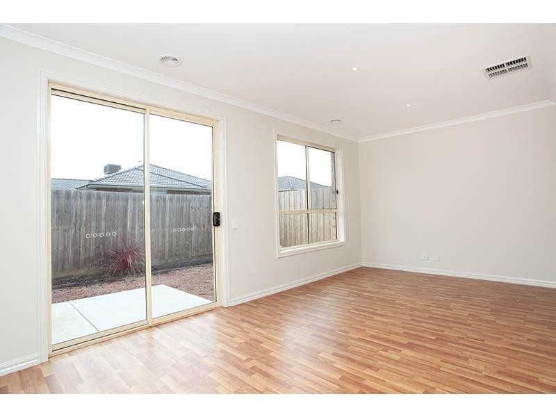 1/9 Eliza Grove, Wyndham Vale VIC 3024