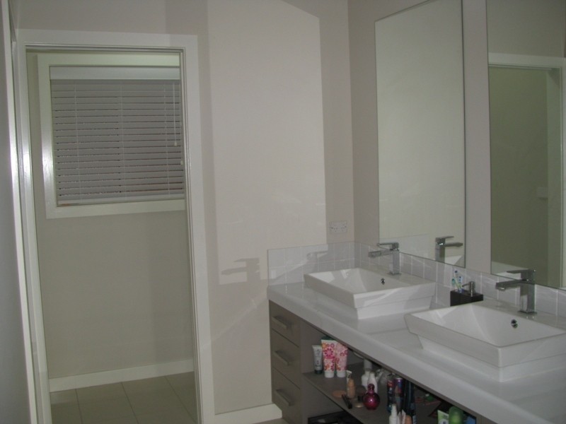 1 Hakea Drive, Coolamon NSW 2701