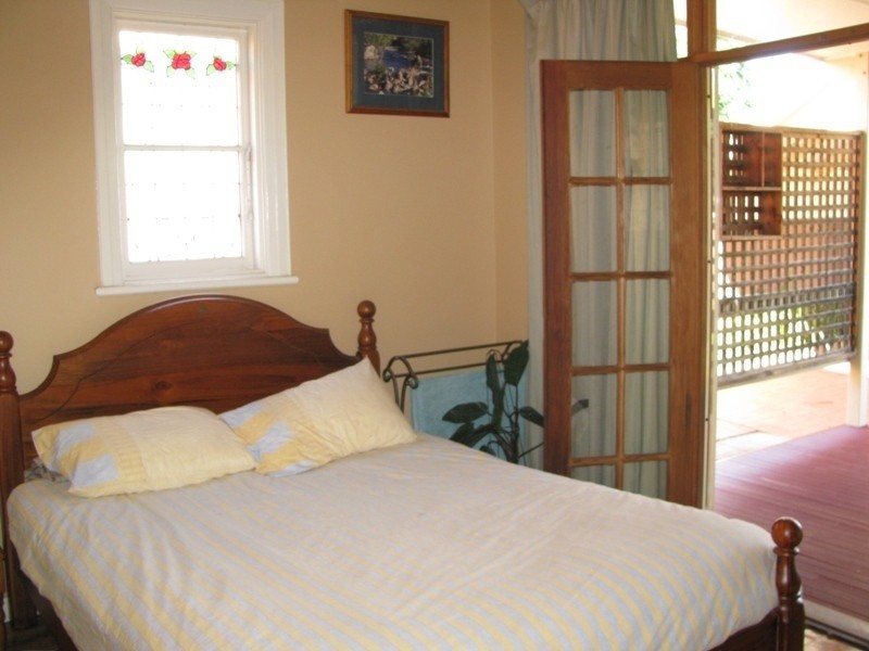 14 Macleay Street, Turvey Park NSW 2650