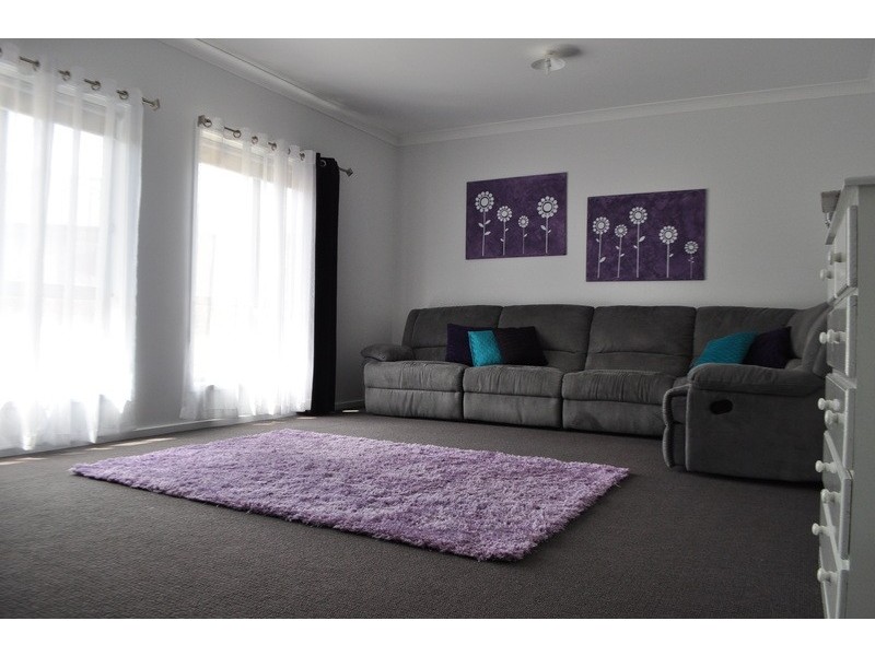8 Ardross Ave, Bundanoon NSW 2578