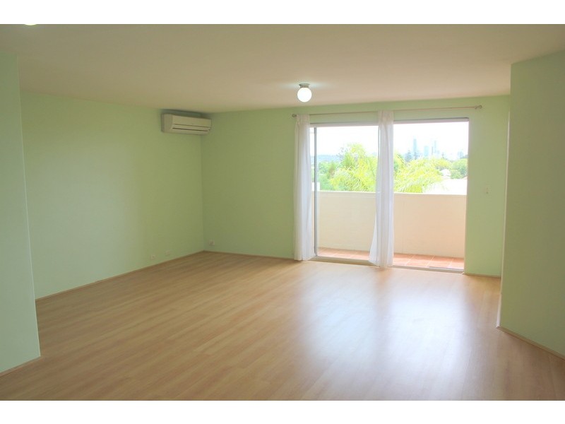 K15/45 King George Street, Victoria Park WA 6100