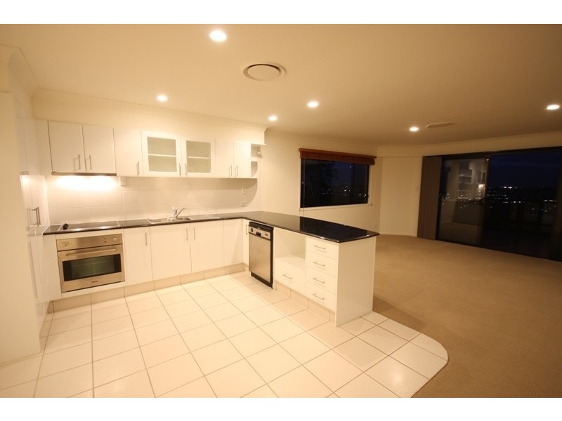 40/2 Ridgeline Way, Highland Park QLD 4211