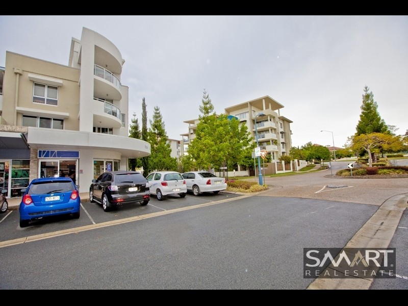 6/1 Arbour Avenue, Robina QLD 4226