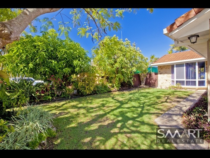 28 Broadwater Street, Runaway Bay QLD 4216