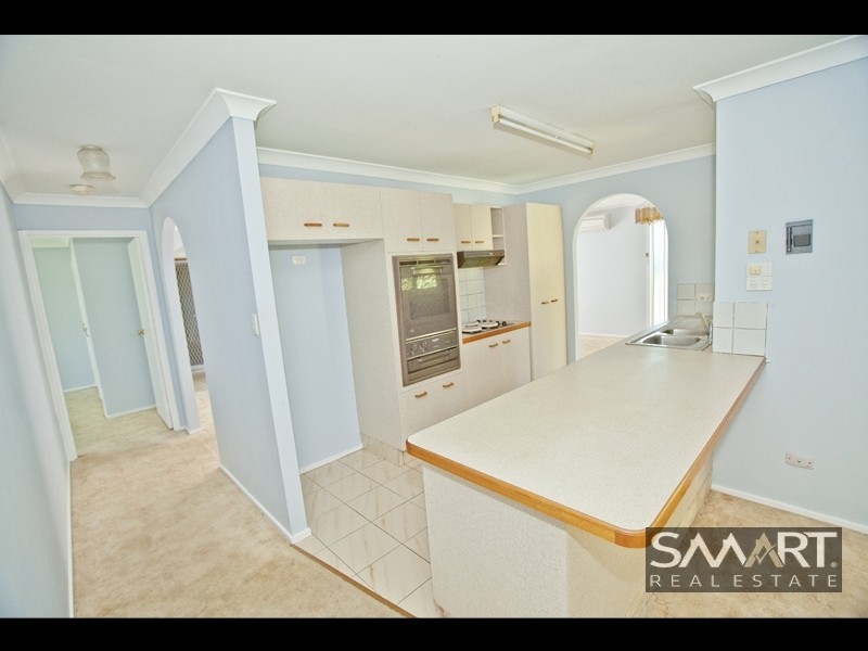 28 Broadwater Street, Runaway Bay QLD 4216