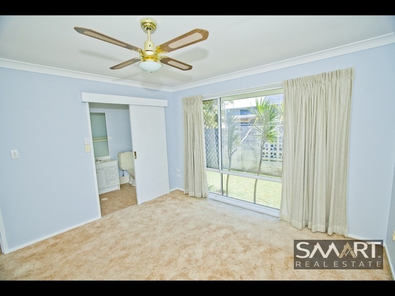 28 Broadwater Street, Runaway Bay QLD 4216