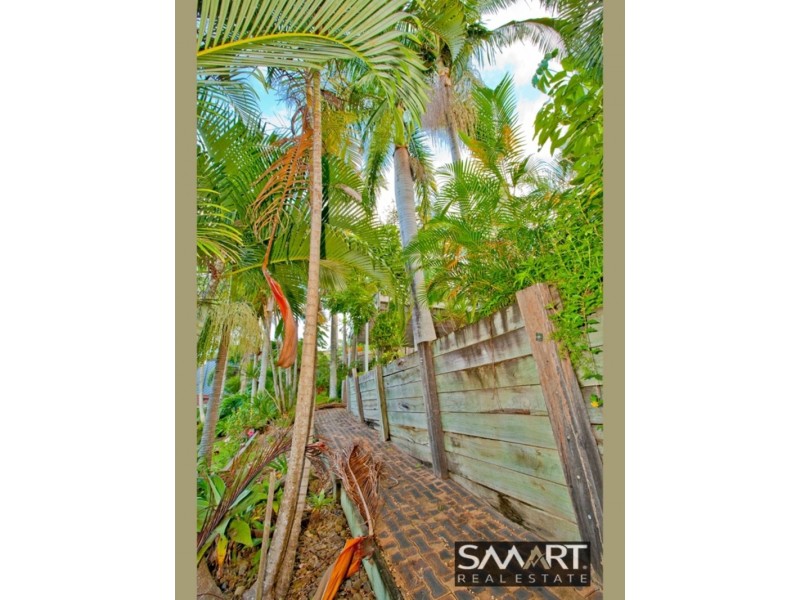 106 Plateau Crescent, Carrara QLD 4211