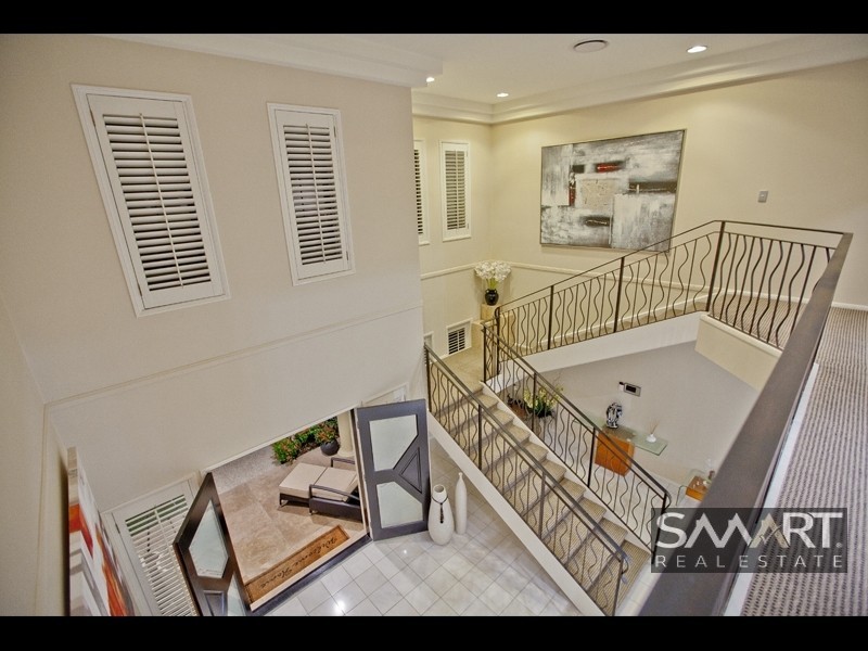 398 Benowa Road, Benowa Waters QLD 4217