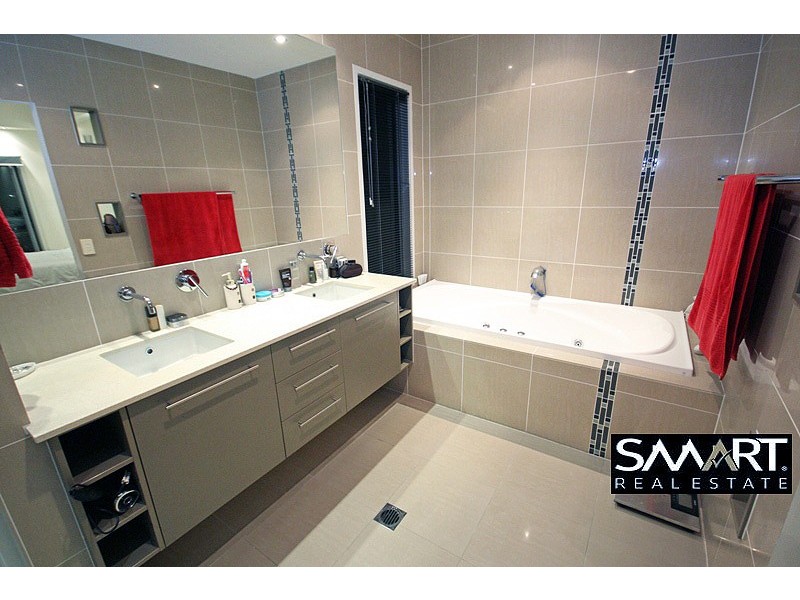 Benowa QLD 4217