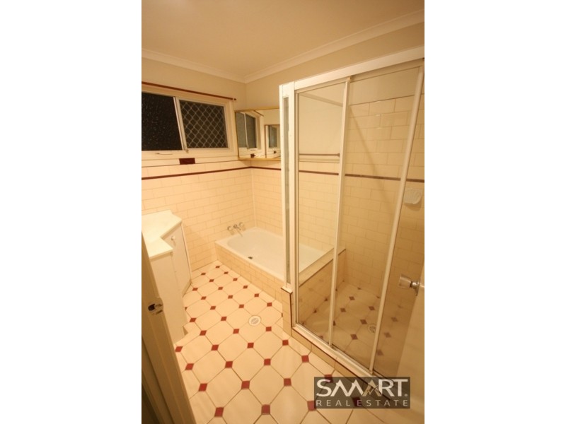 8 Onslow Street, Nerang QLD 4211