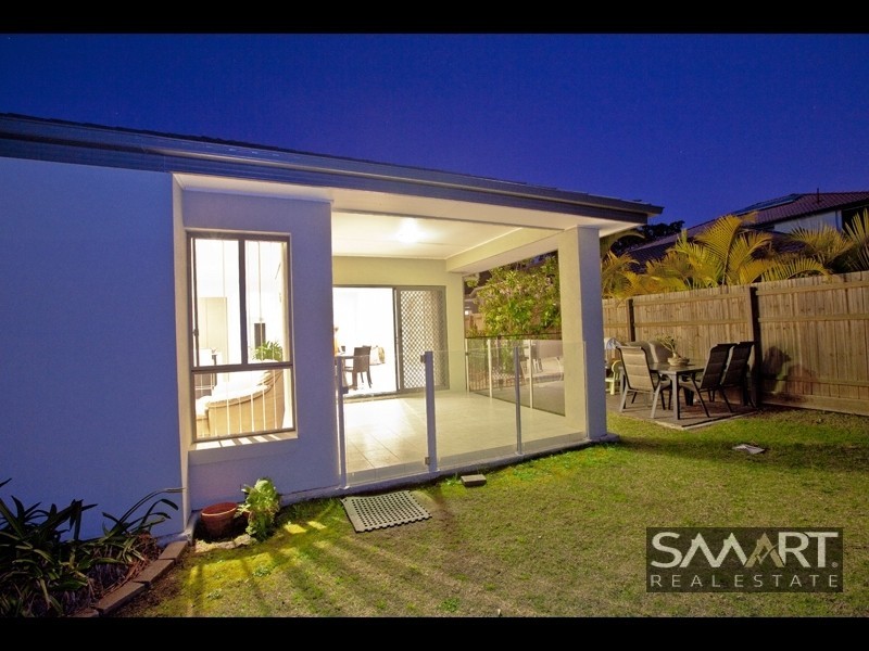 33 Highcrest Circuit, Molendinar QLD 4214