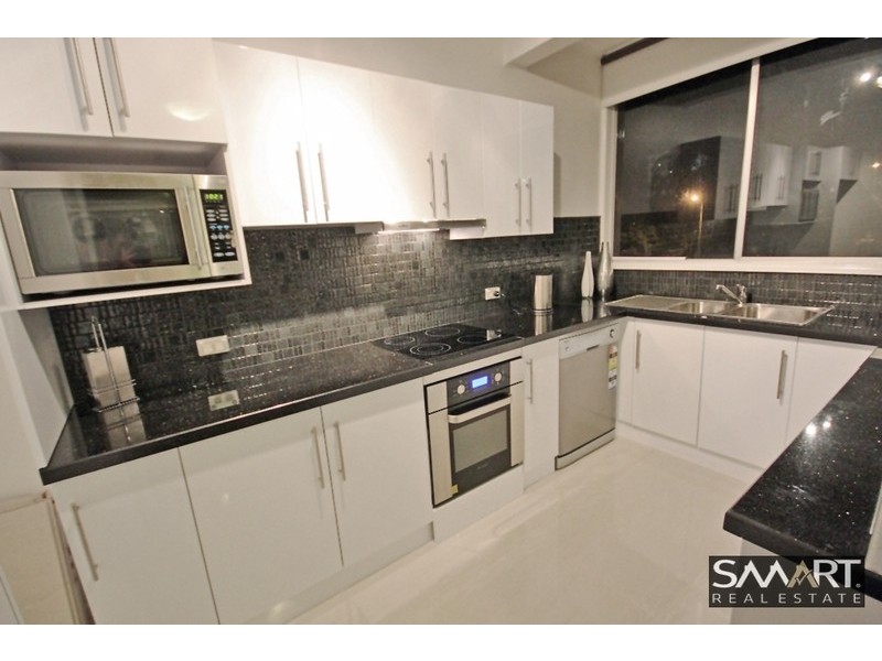 3/53 Connor Street, Burleigh Heads QLD 4220
