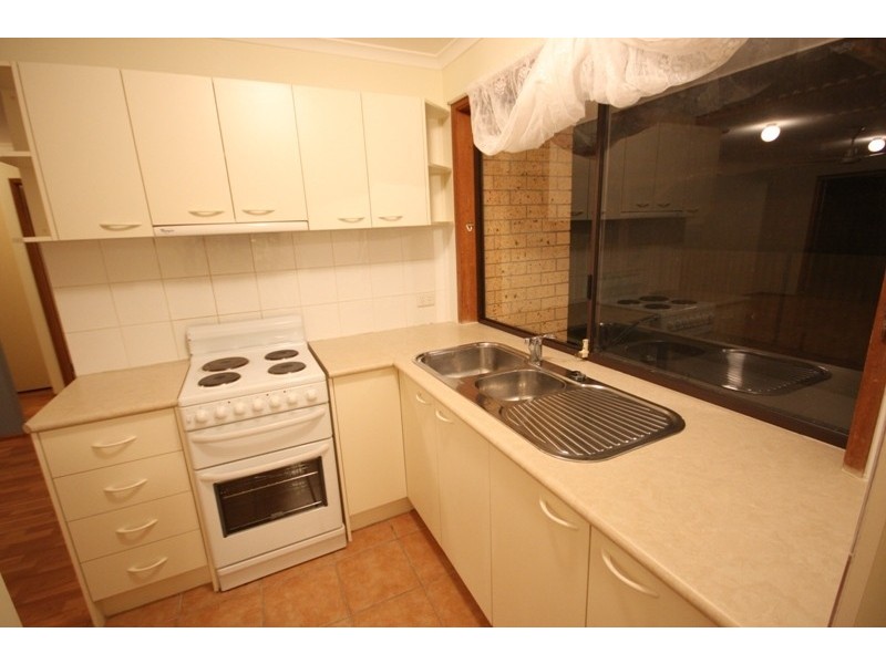 13/11 Hoya Court, Labrador QLD 4215