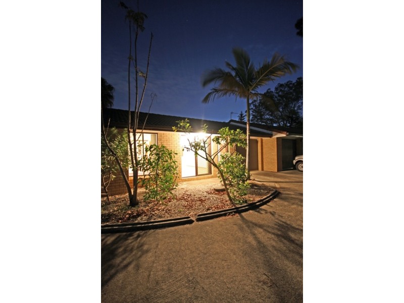 13/11 Hoya Court, Labrador QLD 4215