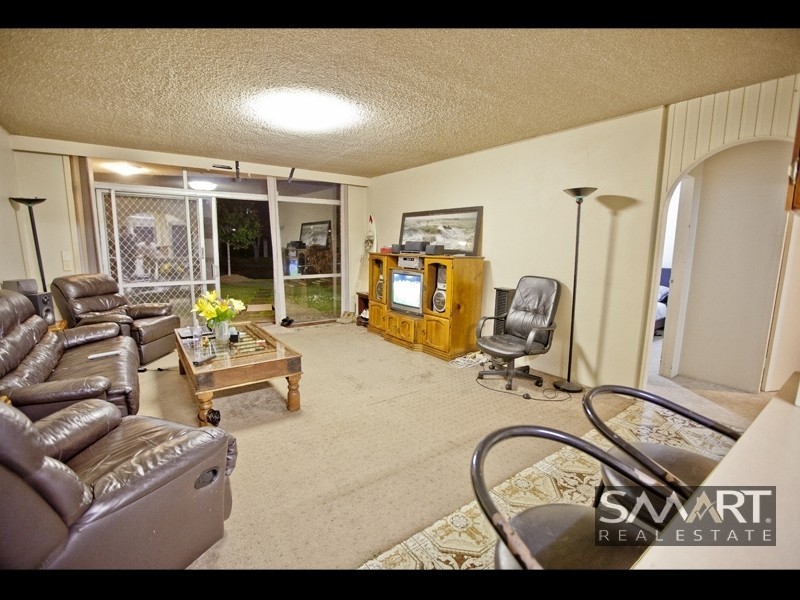 2/260 Stanhill Drive, Chevron Island QLD 4217