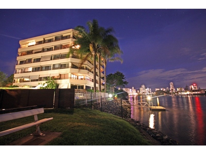 11/1 Peninsular Drive, Surfers Paradise QLD 4217