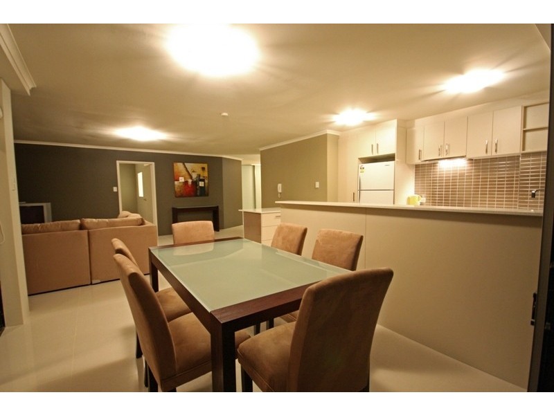 11/1 Peninsular Drive, Surfers Paradise QLD 4217