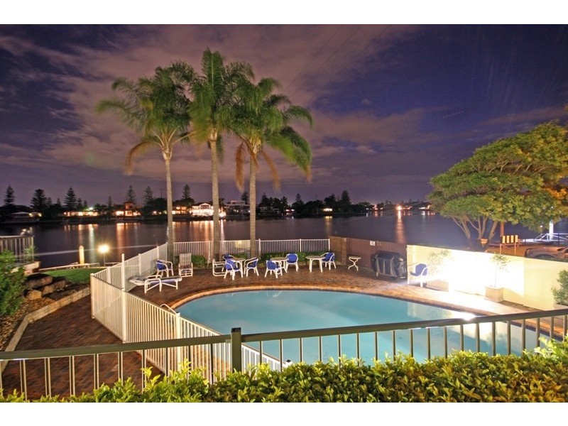 11/1 Peninsular Drive, Surfers Paradise QLD 4217