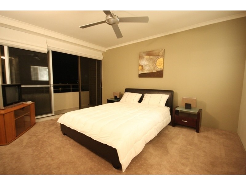 11/1 Peninsular Drive, Surfers Paradise QLD 4217