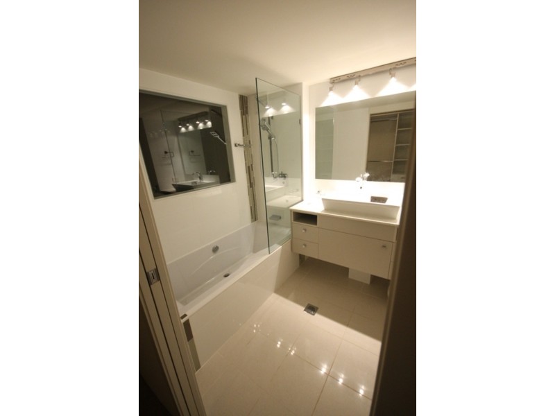 11/1 Peninsular Drive, Surfers Paradise QLD 4217