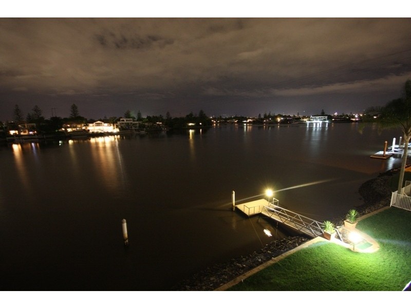 11/1 Peninsular Drive, Surfers Paradise QLD 4217