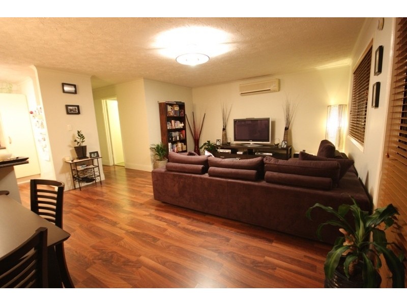 6/14 Brett Avenue, Labrador QLD 4215