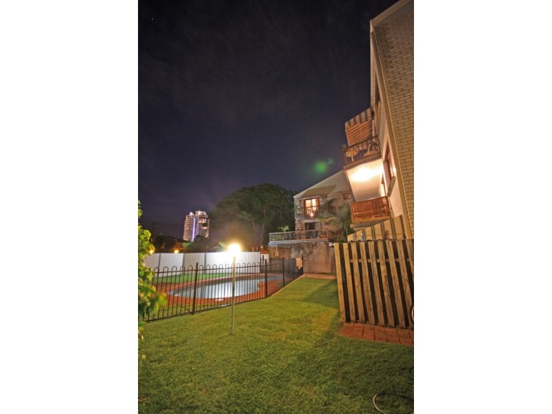 6/14 Brett Avenue, Labrador QLD 4215