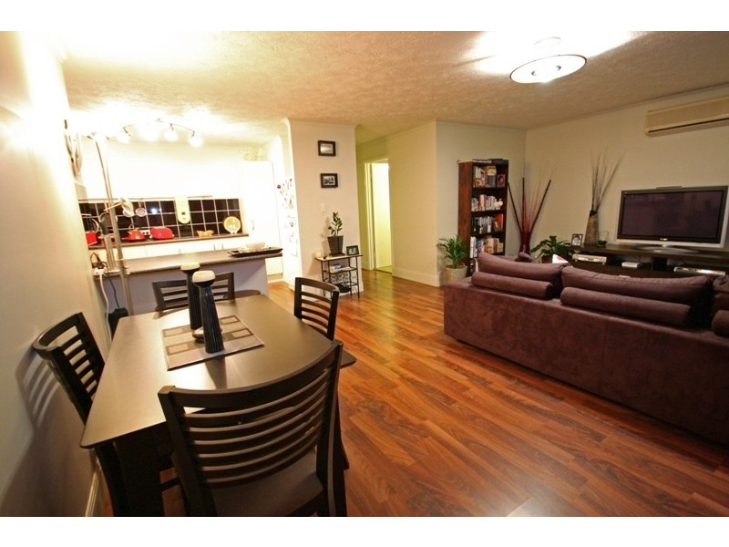 6/14 Brett Avenue, Labrador QLD 4215