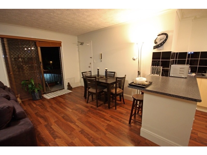 6/14 Brett Avenue, Labrador QLD 4215