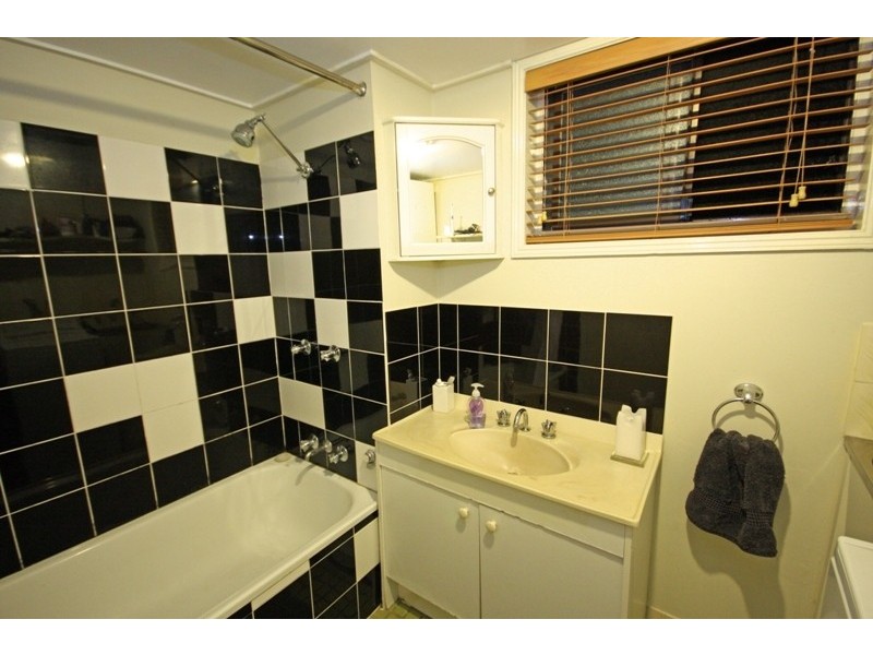 6/14 Brett Avenue, Labrador QLD 4215