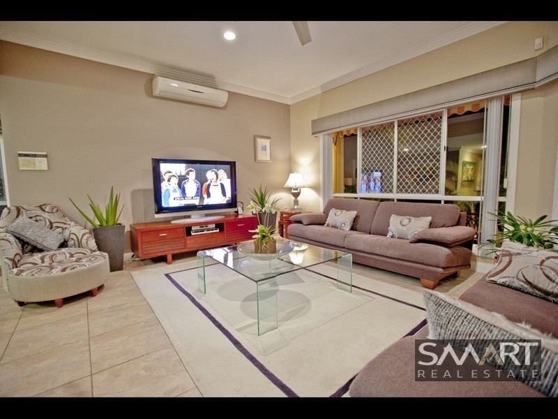 53 The Boulevard, Southport QLD 4215