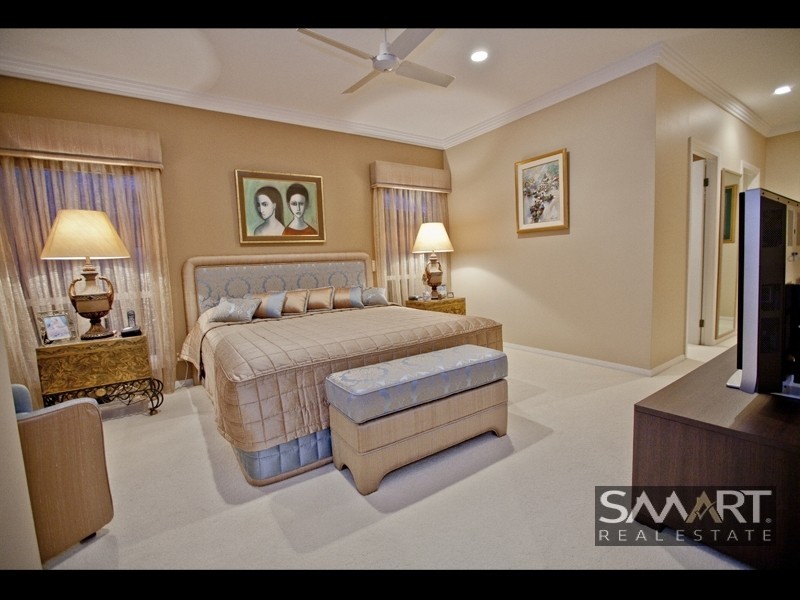 53 The Boulevard, Southport QLD 4215