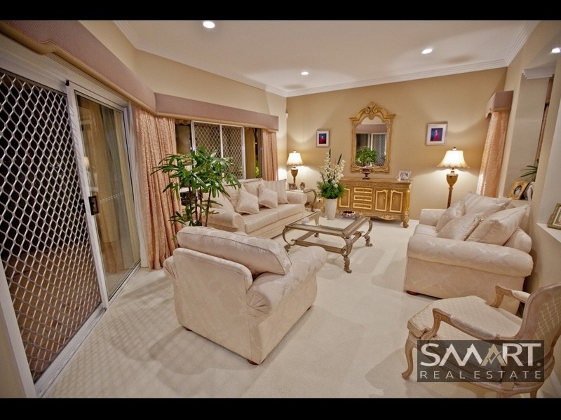 53 The Boulevard, Southport QLD 4215