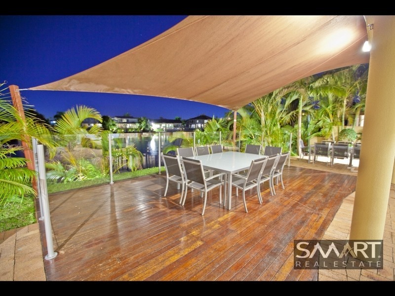 53 The Boulevard, Southport QLD 4215