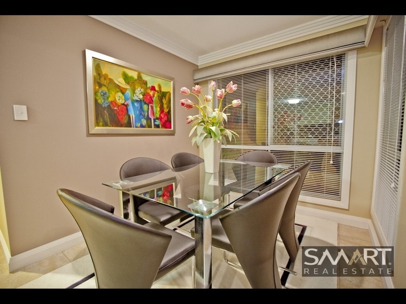 53 The Boulevard, Southport QLD 4215