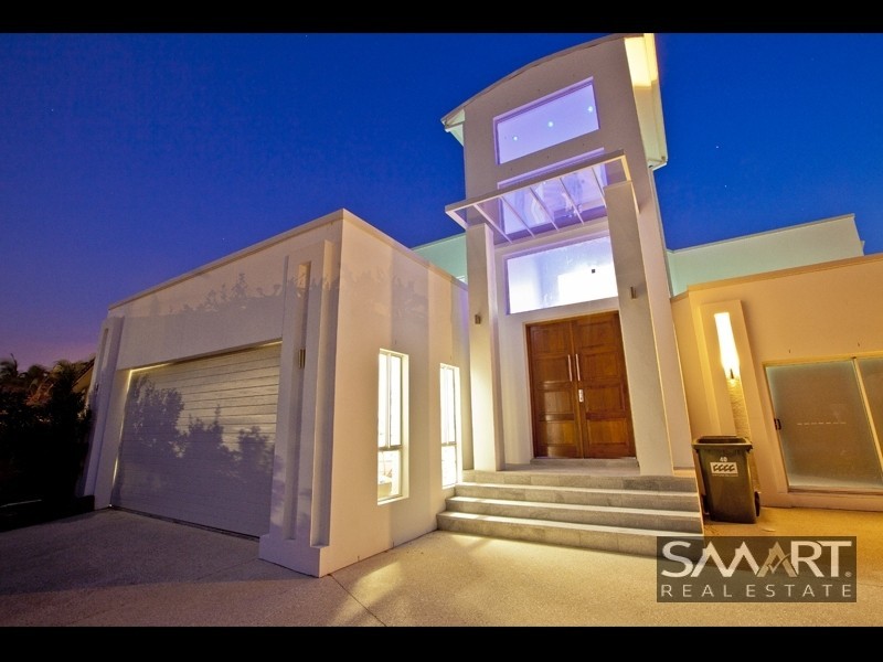 40 Santabelle Crescent, Clear Island Waters QLD 4226