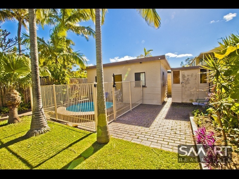 2/15 Bondi Avenue, Mermaid Beach QLD 4218