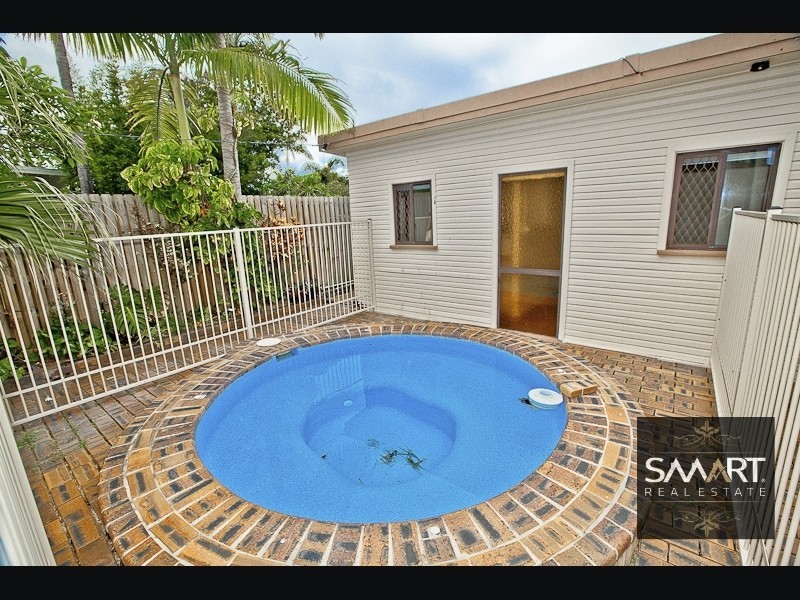 2/15 Bondi Avenue, Mermaid Beach QLD 4218