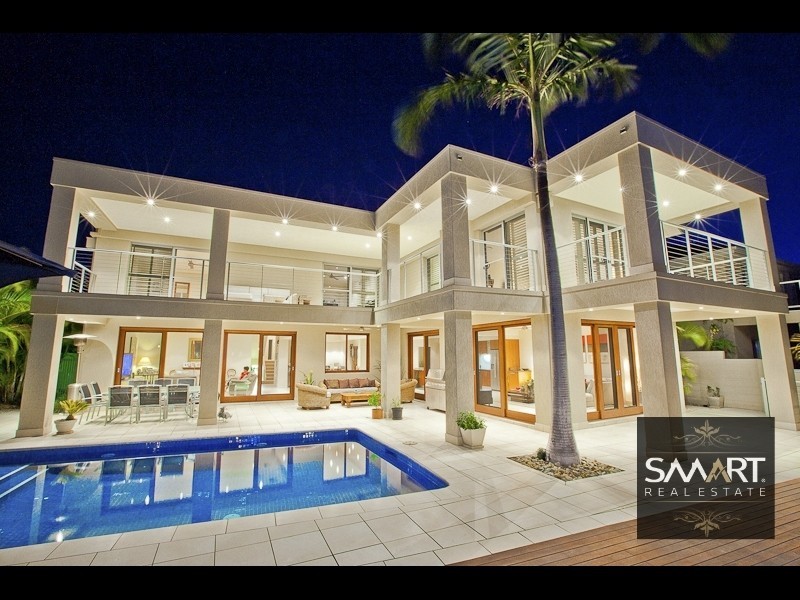 48 Charolais Crescent, Benowa Waters QLD 4217