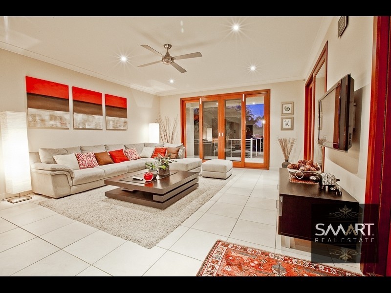 48 Charolais Crescent, Benowa Waters QLD 4217