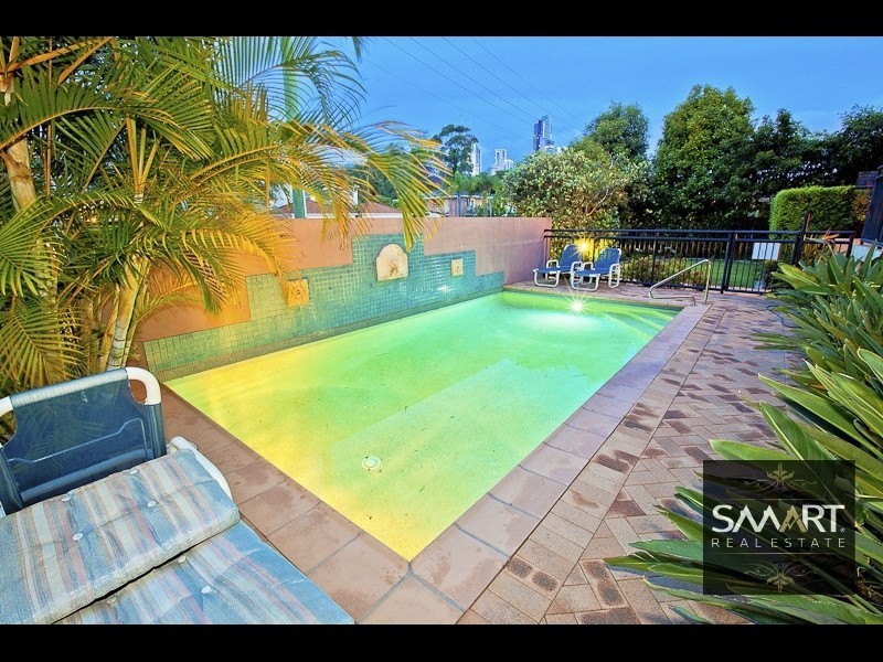 7/24-26 Parneno Street, Chevron Island QLD 4217