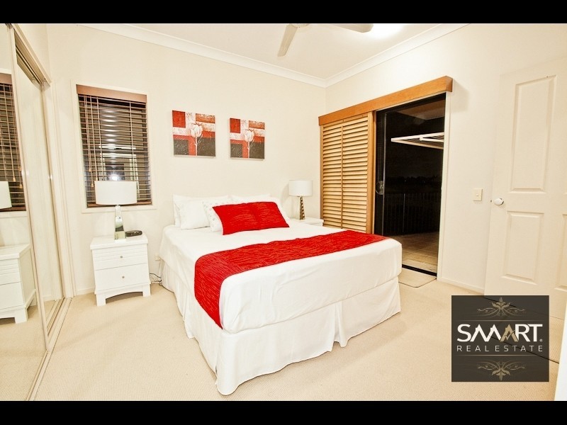 7/24-26 Parneno Street, Chevron Island QLD 4217