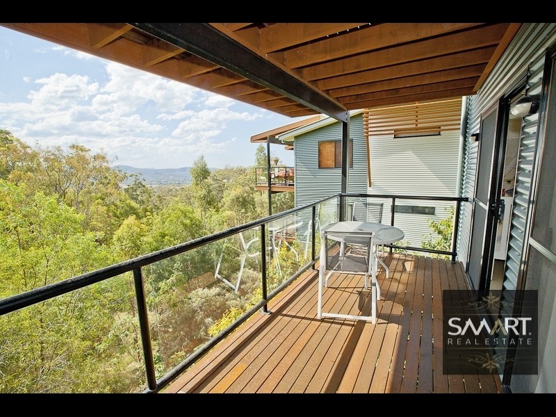 11/2 Ridgeline Way, Highland Park QLD 4211