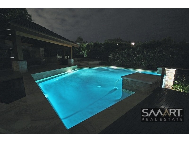 11/2 Ridgeline Way, Highland Park QLD 4211