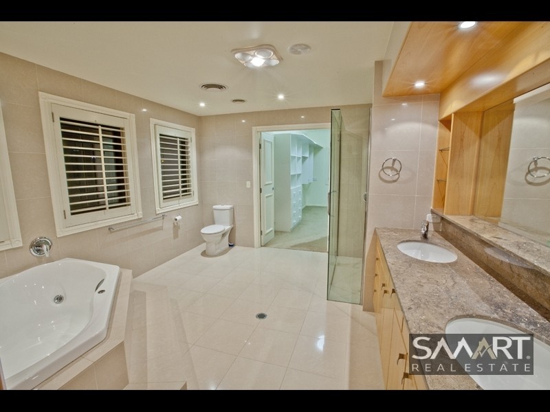 29 Norseman Court, Paradise Waters QLD 4217