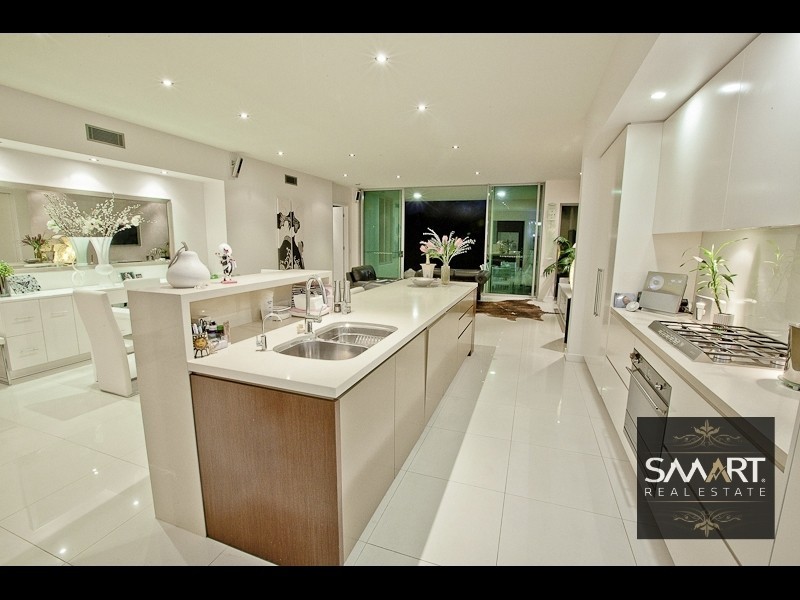 7511 Springfield Drive, Hope Island QLD 4212