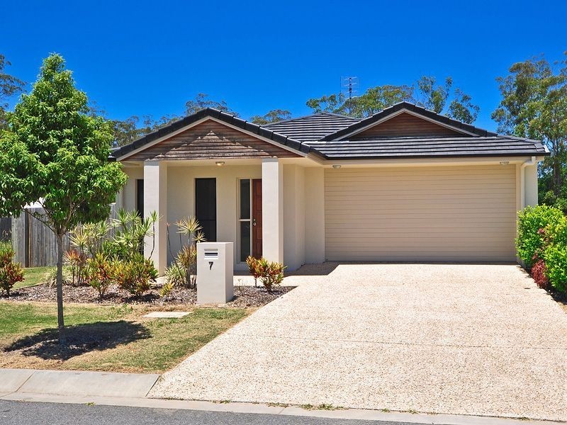 7 Fairy Wren, Beerwah QLD 4519