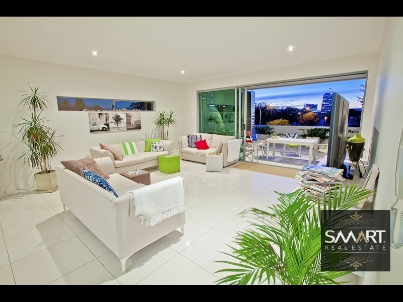 7/7-9 Burra Street, Chevron Island QLD 4217