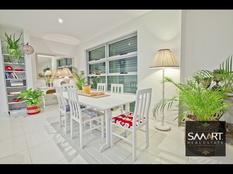 7/7-9 Burra Street, Chevron Island QLD 4217