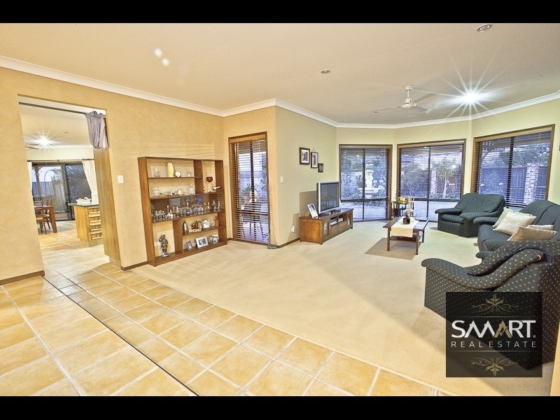 2 Dellwood Circuit, Molendinar QLD 4214